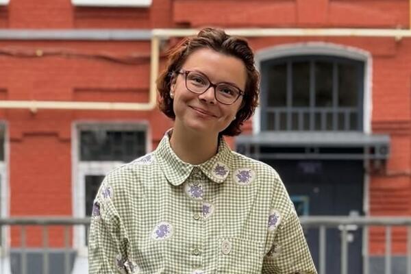 Брухунова преобразилась после стрижки — сразу минус 10 килограммов