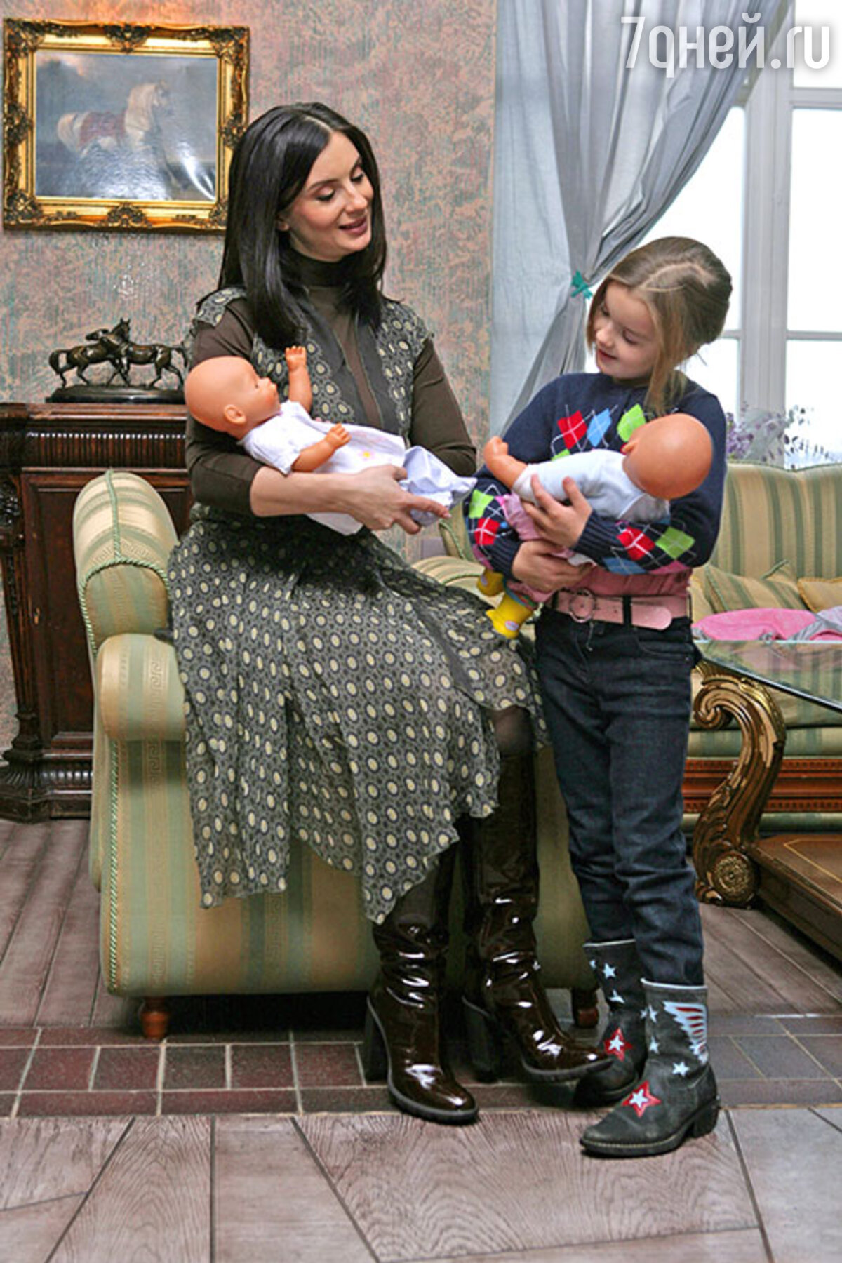 Фото: Екатерина Стриженова показала двух новорожденных внуков