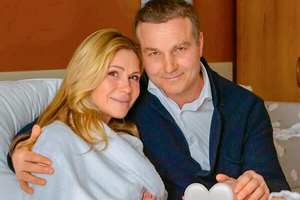 Невская впервые стала мамой