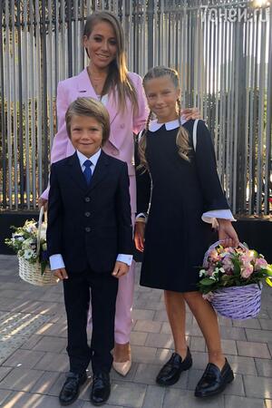 Юлия Барановская с детьми: Арсением и Яной