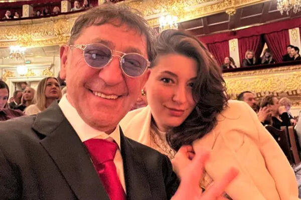 Дочь Лепса перестала прятать подросшего сына &mdash; похож на дедушку