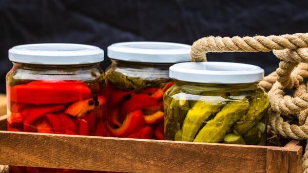 Кулинарное лето в банках: рецепты, которые удивят зимой