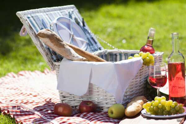 Пикник на природе: ценные советы и четыре рецепта вкусных блюд