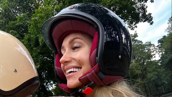 «Калейдоскоп&nbsp; мужчин при ребенке-подростке»: Асмус осудили за отдых с новым бойфрендом