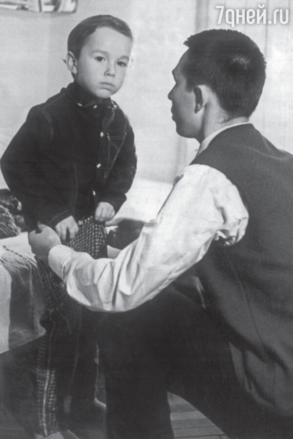 Сыну Егору 3 года. 1963 г.