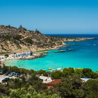 Популярные страны, в которых рады российским туристам с прививкой и без