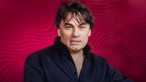 Александр Серов выступит с большим летним концертом в Зеленом Театре ВДНХ