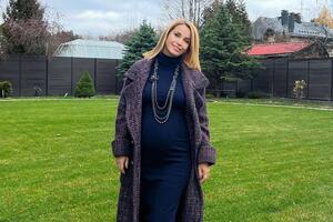 Плюс 10 килограммов: беременная Ольга Орлова пожаловалась на лишний вес