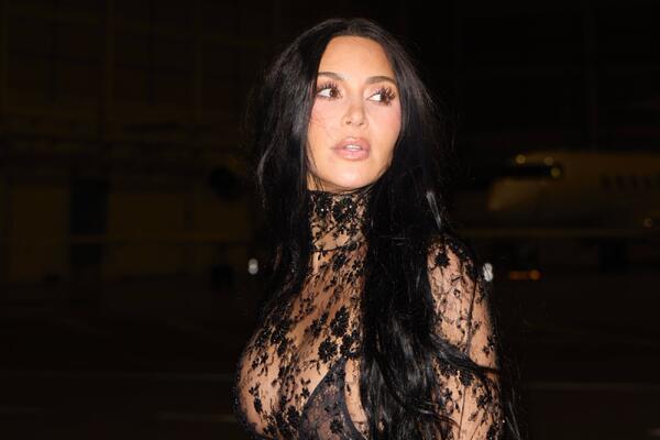 «С милым и в пустыне рай»: Ким Кардашьян засекли с бойфрендом в штате Юта 