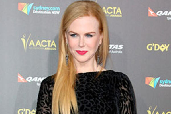 Образ дня: Николь Кидман в Altuzarra