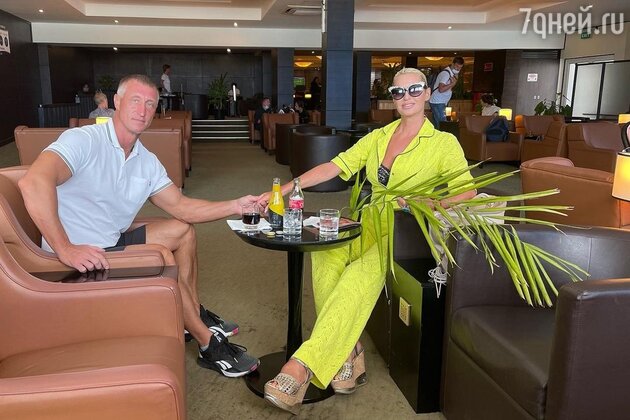 Анастасия Волочкова и Сергей Кузнецов - фото