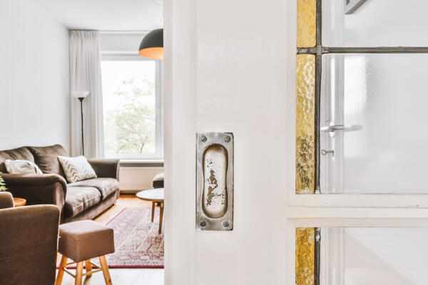 Двери как элемент дизайна: главные тренды и вечная классика