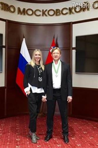 Марина Майко и Дмитрий Харатьян после награждения