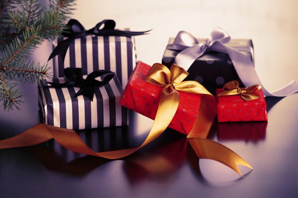 Какие подарки на Новый год бесят больше всего &mdash; уж лучше с пустыми руками