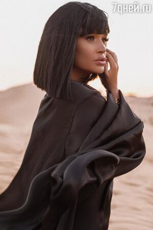 Ксения Бородина с челкой Ксения Бородина с челкой