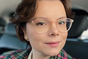 Молодая жена Петросяна не может вылечить сына