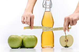 Кислая диета: если ли смысл пить яблочный уксус для похудения
