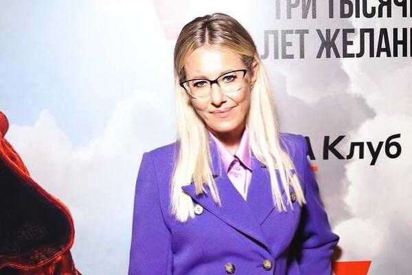 «Делала с большой душой»: Собчак показала комнату дочери Богомолова в своем доме