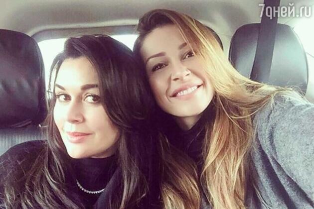 Анастасия Заворотнюк с дочерью Анной