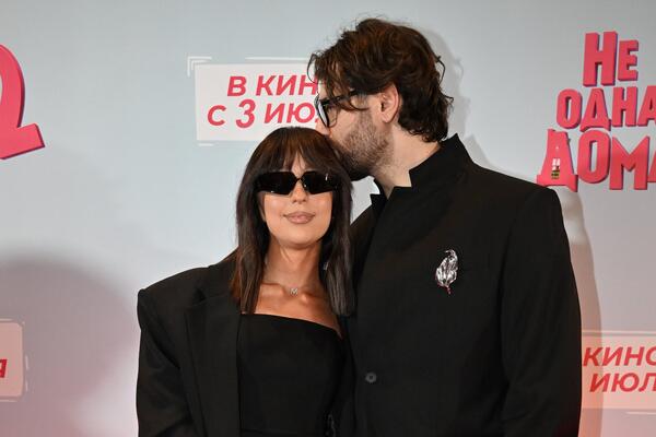 Прямо в постели: Краймбрери устроила трогательный сюрприз Манукяну