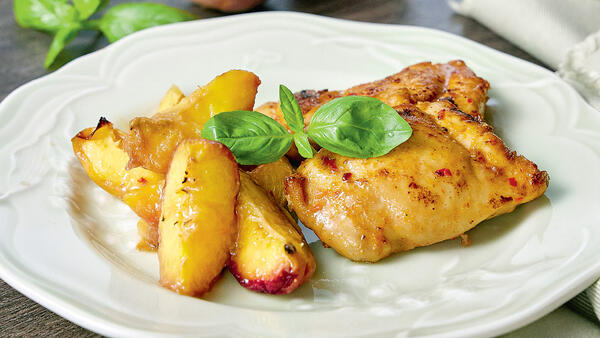 Александр Белькович: курочка с персиками