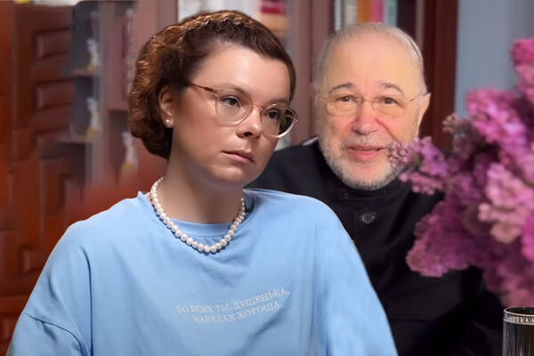  :      