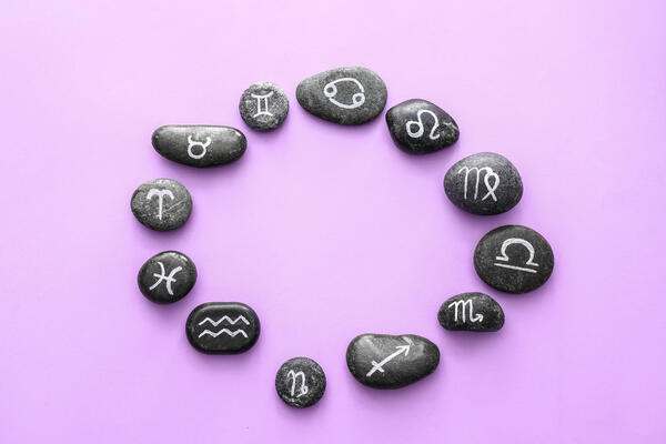 Астролог Митрохина назвала три знака зодиака, которых покинет денежная удача в начале ноября