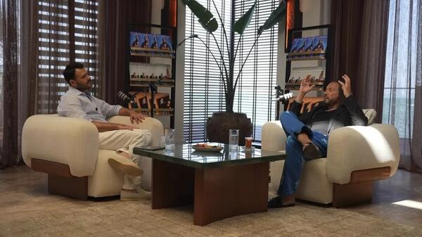 Стас Михайлов рассказал Агаларову про отношения с женой на фоне слухов о разводе: «У нее горячий характер»