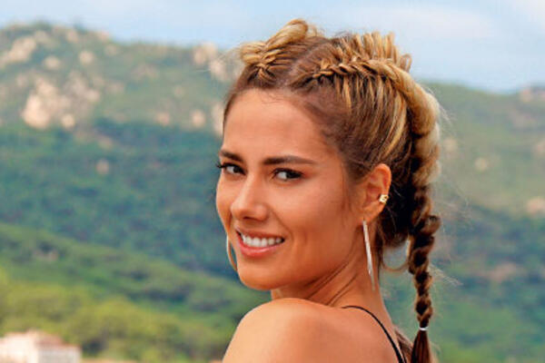 Юля Паршута показала идеальную фигуру на пляже