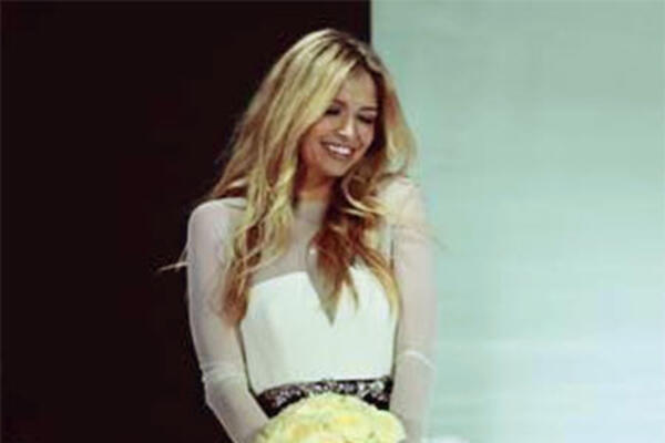  :    Vera Wang
