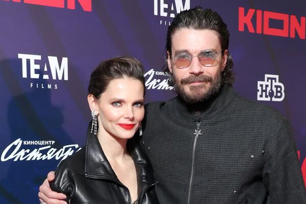 «Помню каждый выпавший зуб»: Боярская и Матвеев показали возмужавшего сына