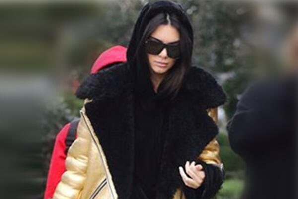 Образ дня: Кендалл Дженнер в Acne Studios