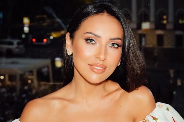 ЧП на концерте: Алсу экстренно остановила выступление в Москве