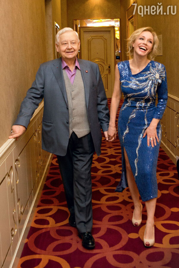 Олег Табаков с женой Мариной Зудиной
