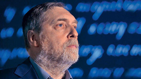 Никита Высоцкий: «С Мишей Ефремовым у нас не совсем дружба. Мы уже становимся родственниками»