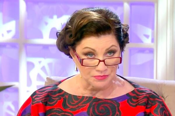 «Возраст берет свое»: подробности состояния Сябитовой после операции