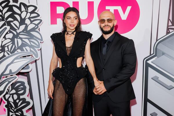 Джиган и Самойлова снова вместе и в окружении детей &mdash; звездная пара показала фото