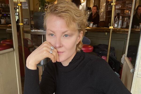 Литвинова страдает в Париже по родине: &laquo;Меня оштрафовали полицейские&raquo;