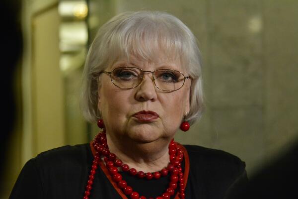 Что стало с Крючковой после болезни: как сейчас выглядит актриса