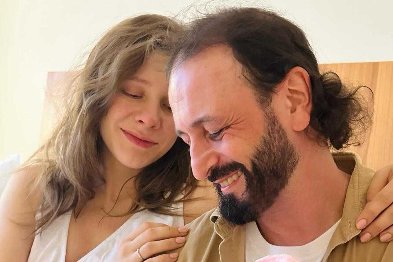 Сын похож на маму, а в кого тогда дочь? Арзамасова показала лица детей