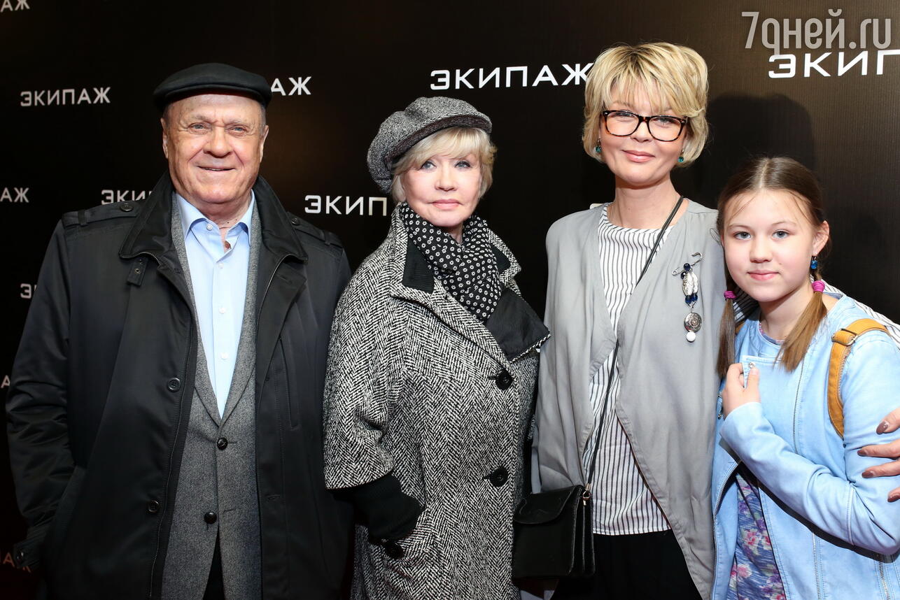 Владимир Меньшов, Вера Алентова, Юлия Меньшова