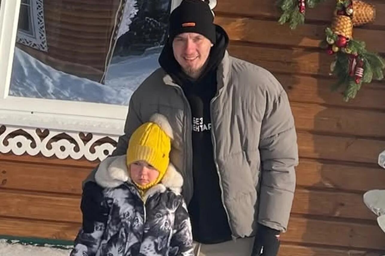 РњСѓР&para; РљСѓРґСЂСЏРІС&dagger;Р&micro;РІРѕР№ РїРѕРєР&deg;Р&middot;Р&deg;Р&raquo;, СЂР&deg;РґРё С&Dagger;Р&micro;РіРѕ Р&middot;Р&deg;Р&plusmn;СЂР&deg;Р&raquo; РґРѕС&Dagger;РєСѓ Сѓ Р&para;Р&micro;РЅС&lsaquo; вЂ&rdquo; РіР&raquo;Р&deg;Р&middot;Р&deg;, РїРѕР&raquo;РЅС&lsaquo;Р&micro; РіСЂСѓСЃС&sbquo;Рё