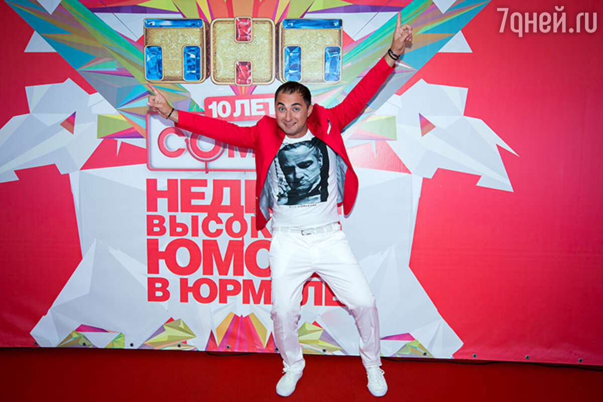 Резидент Comedy Club Демис Карибидис: «Уровень юмора в России гораздо выше,  чем где бы то ни было» - 7Дней.ру