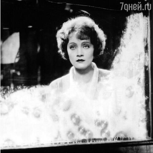 Марлен Дитрих. 1929 г.