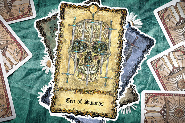 10 мечей Таро: значение и сочетание
