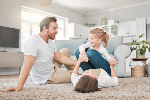 Как научить ребенка проявлять заботу о других?