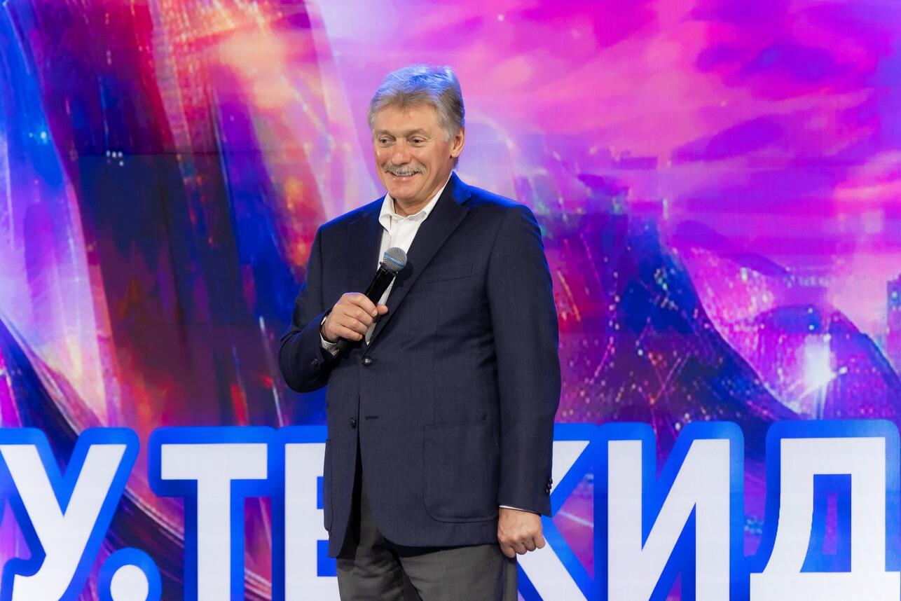 Дмитрий Песков СЃ 12-летней дочкой посетил День открытых дверей «РУ.РўР’ РљР?ДС»