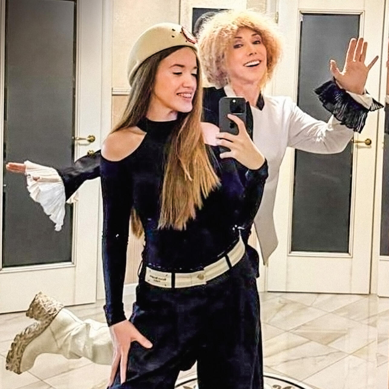 Елена Воробей с дочкой