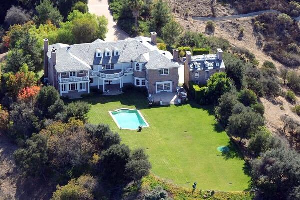 Хайди Клум не может закончить ремонт в своем особняке