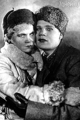 Михаил Пуговкин в спектакле «Москвичка» (1942)